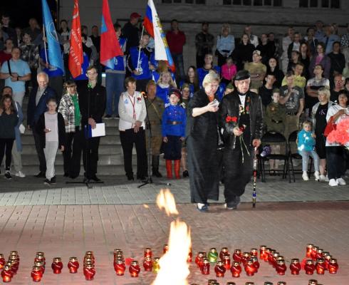 В городе Мценске состоялась акция «Свеча памяти» В городе Мценске состоялась акция «Свеча памяти»
